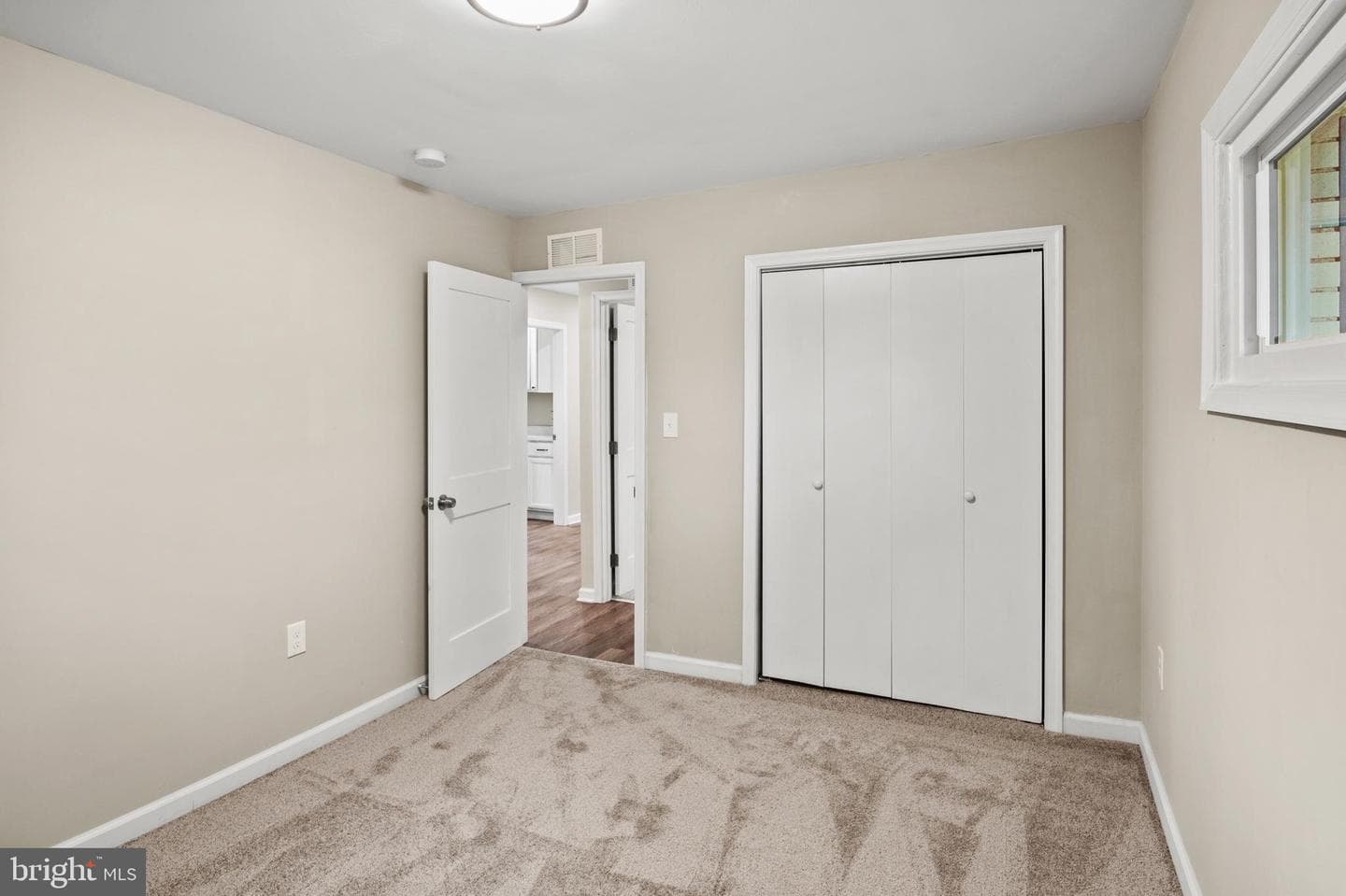 7966 Foster Avenue photo 19