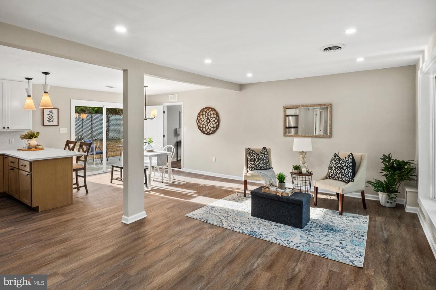 7966 Foster Avenue photo 4