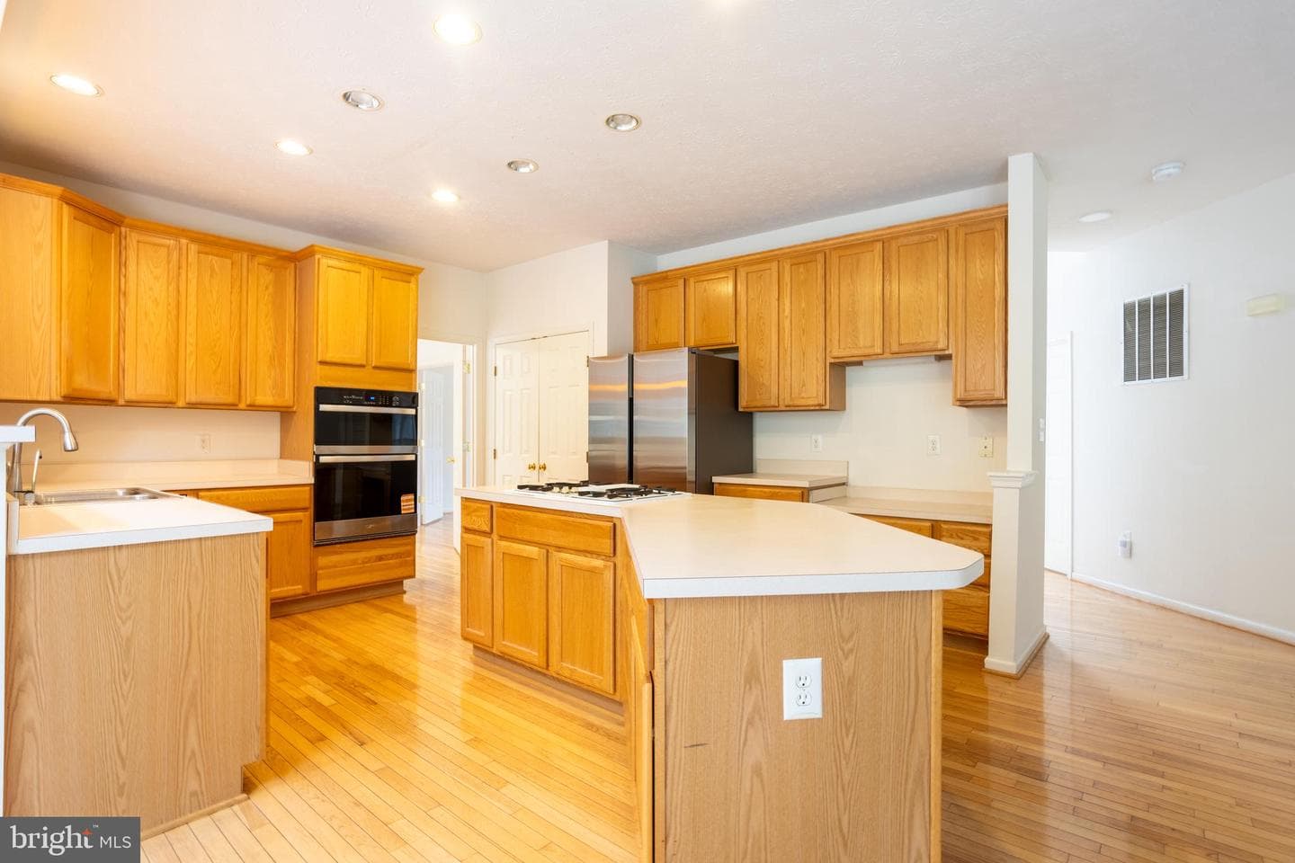 7777 Rotherham Drive photo 9