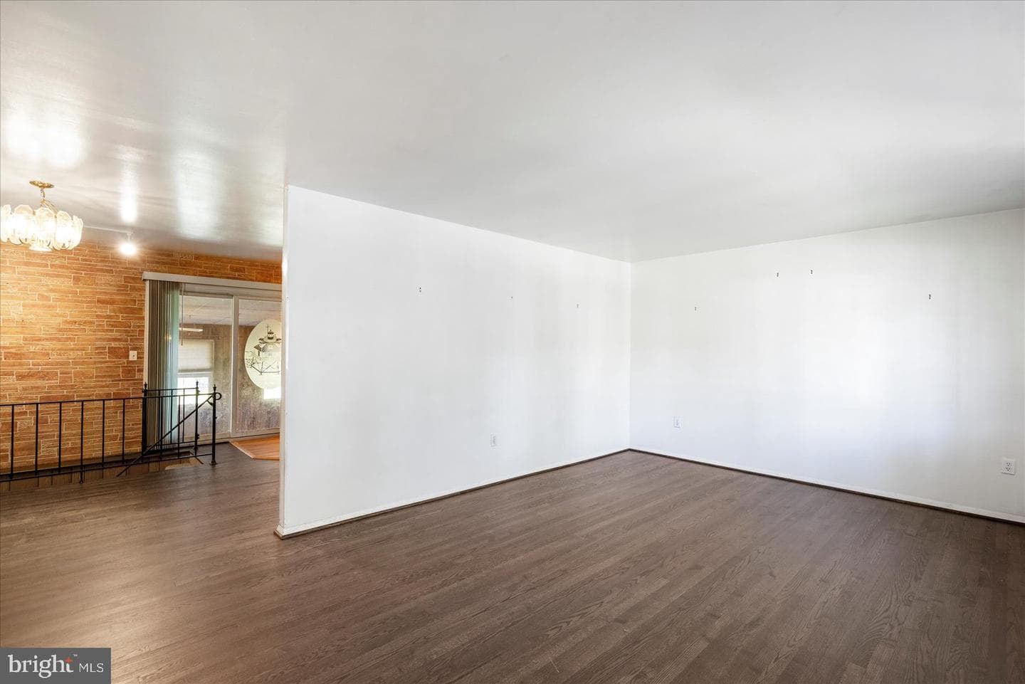 8261 Spring Knoll Drive photo 10
