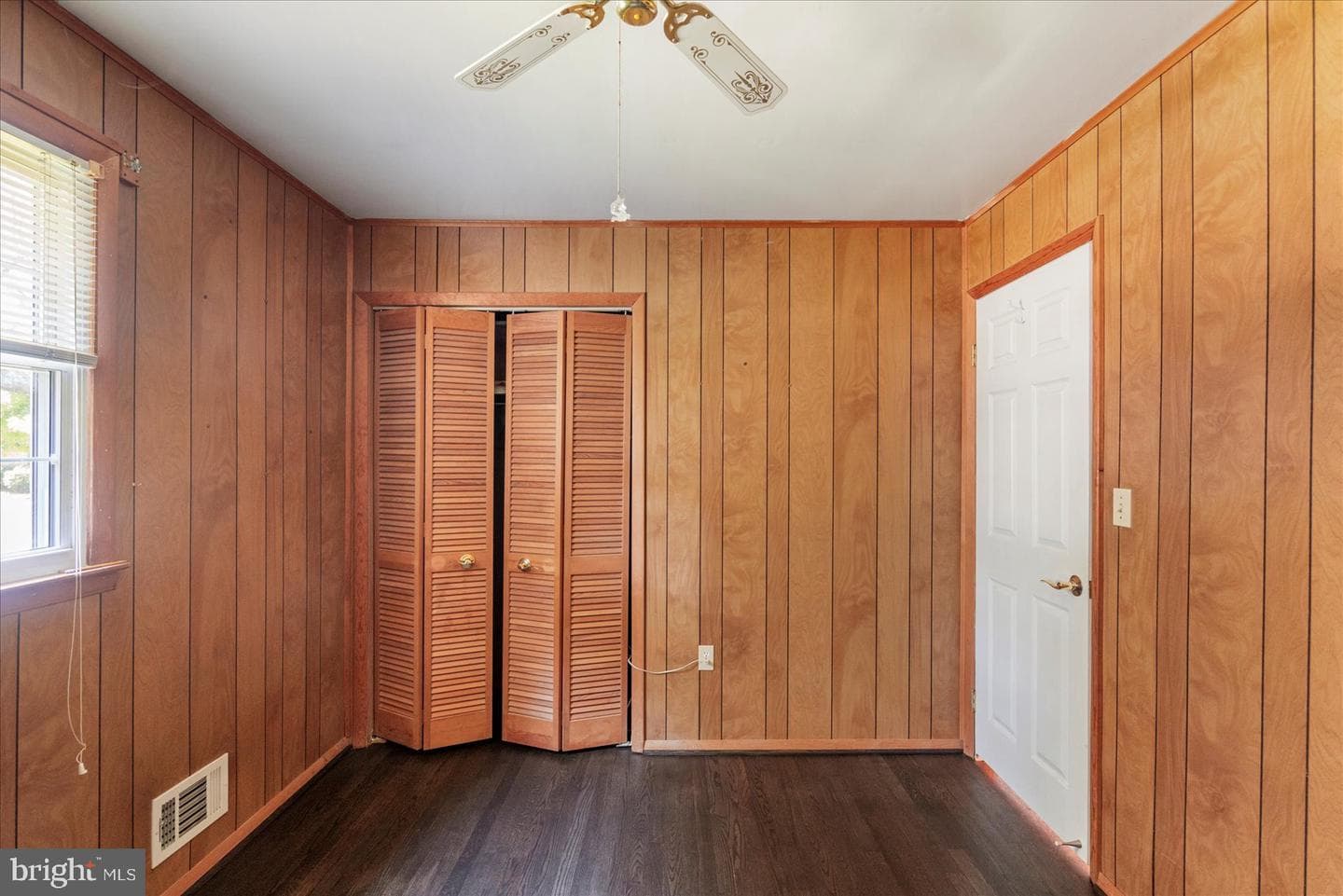 8261 Spring Knoll Drive photo 23