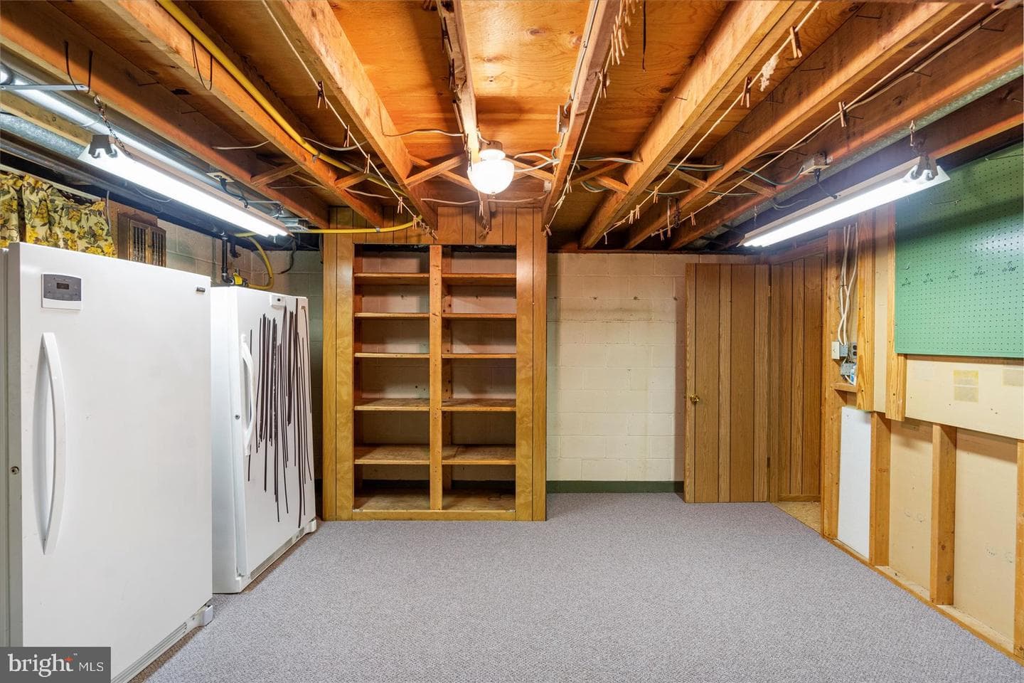 8261 Spring Knoll Drive photo 32