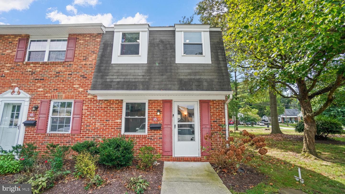 115 Merryman Court photo 2