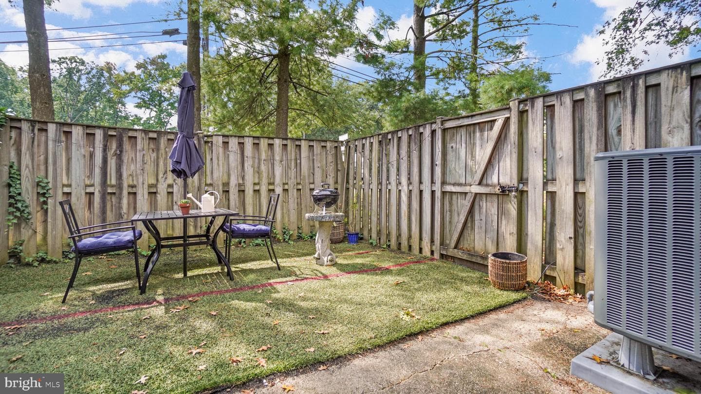 115 Merryman Court photo 23
