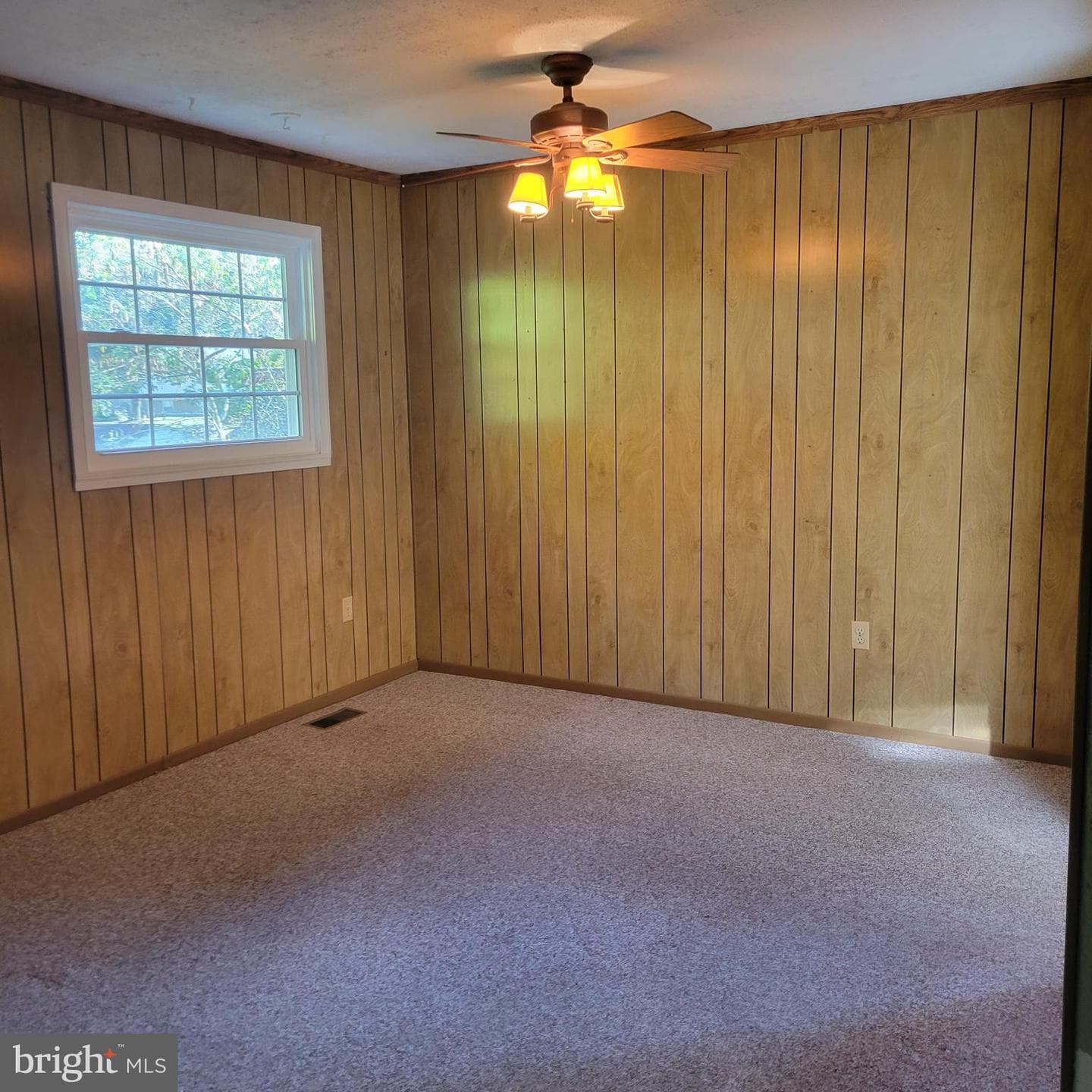 602 Wayward Drive photo 3
