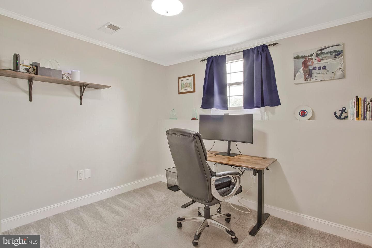 7038 Boston photo 17