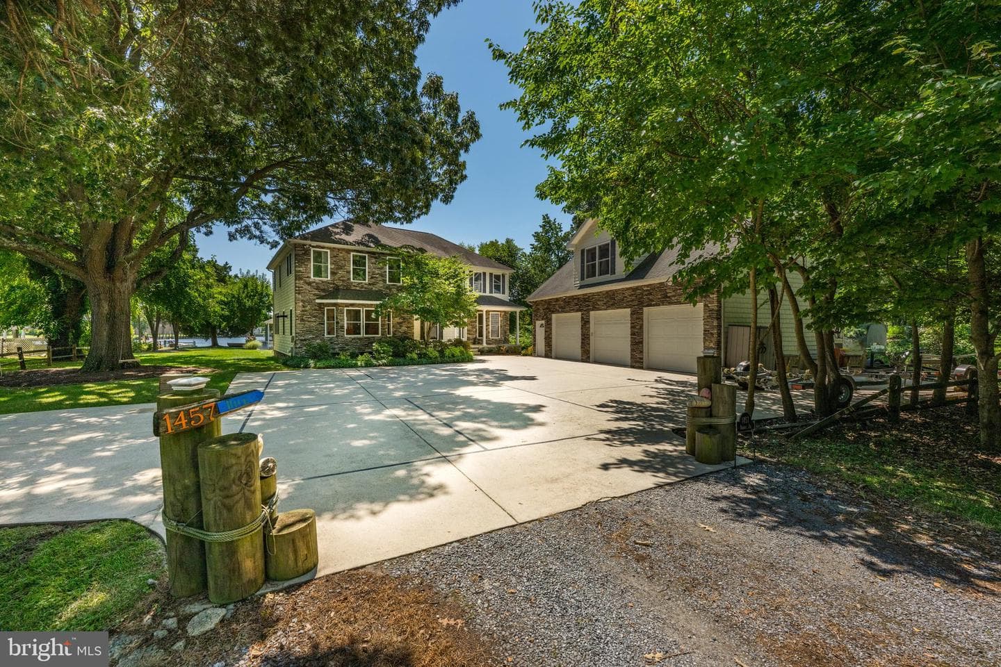 1457 Nieman Road photo 3