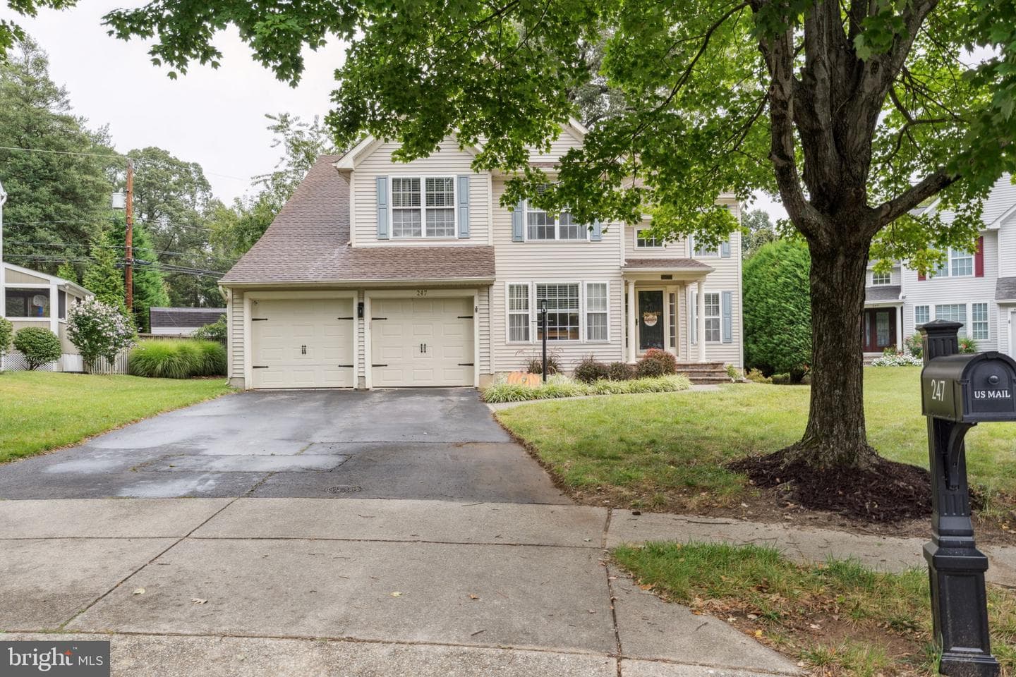 247 Kennedy Drive photo 2