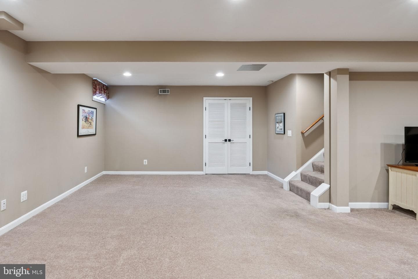 247 Kennedy Drive photo 41