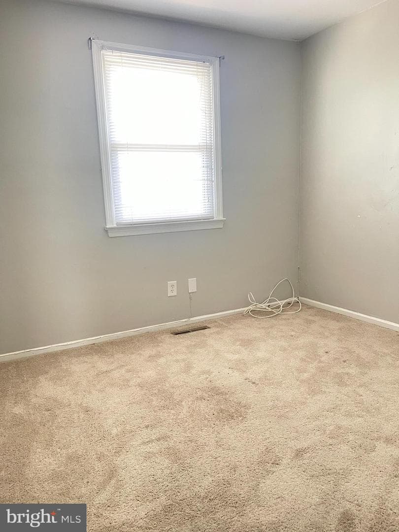 306 Woodleaf Court photo 14