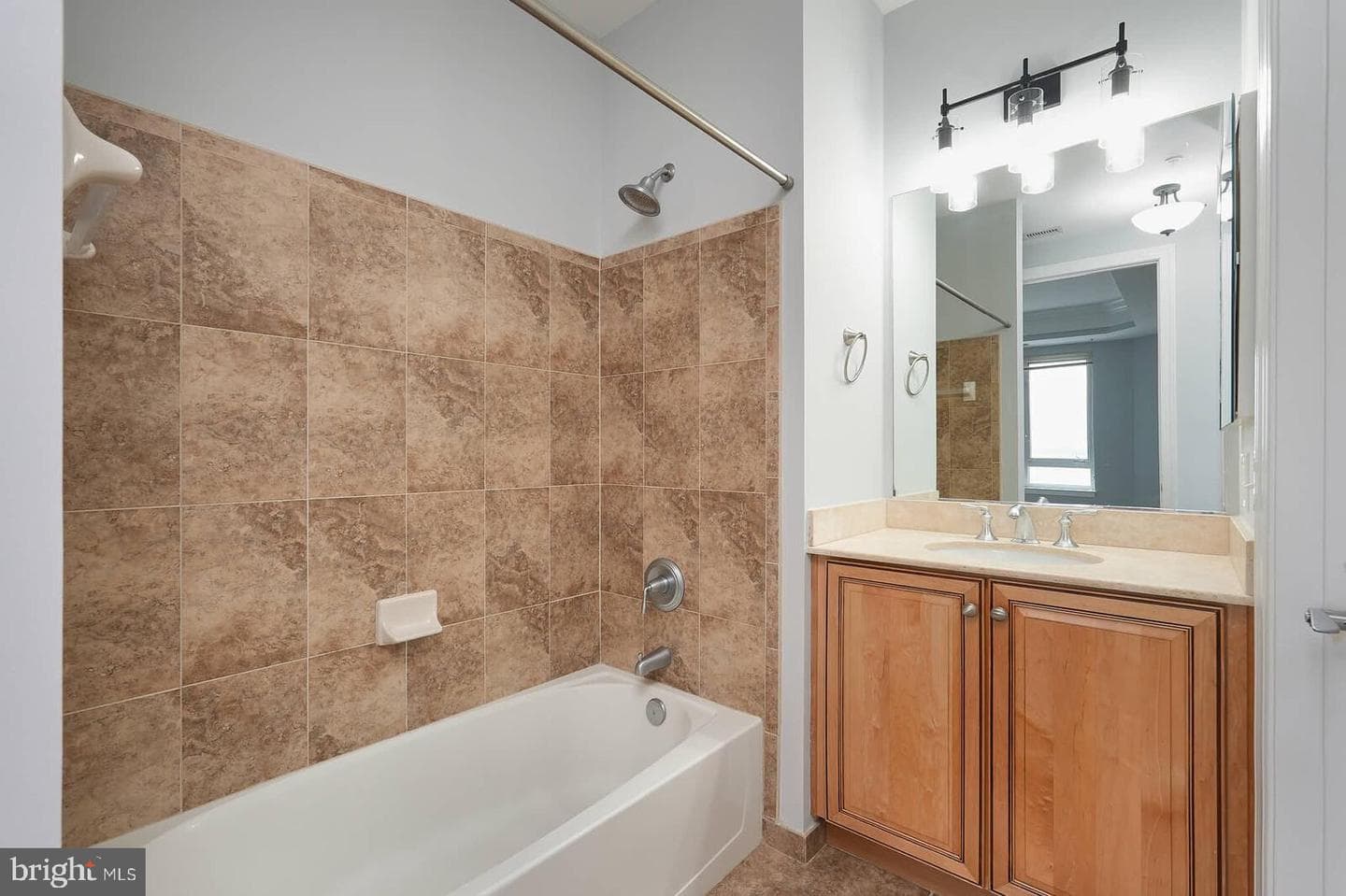 1915 Towne Centre Boulevard #413 photo 29