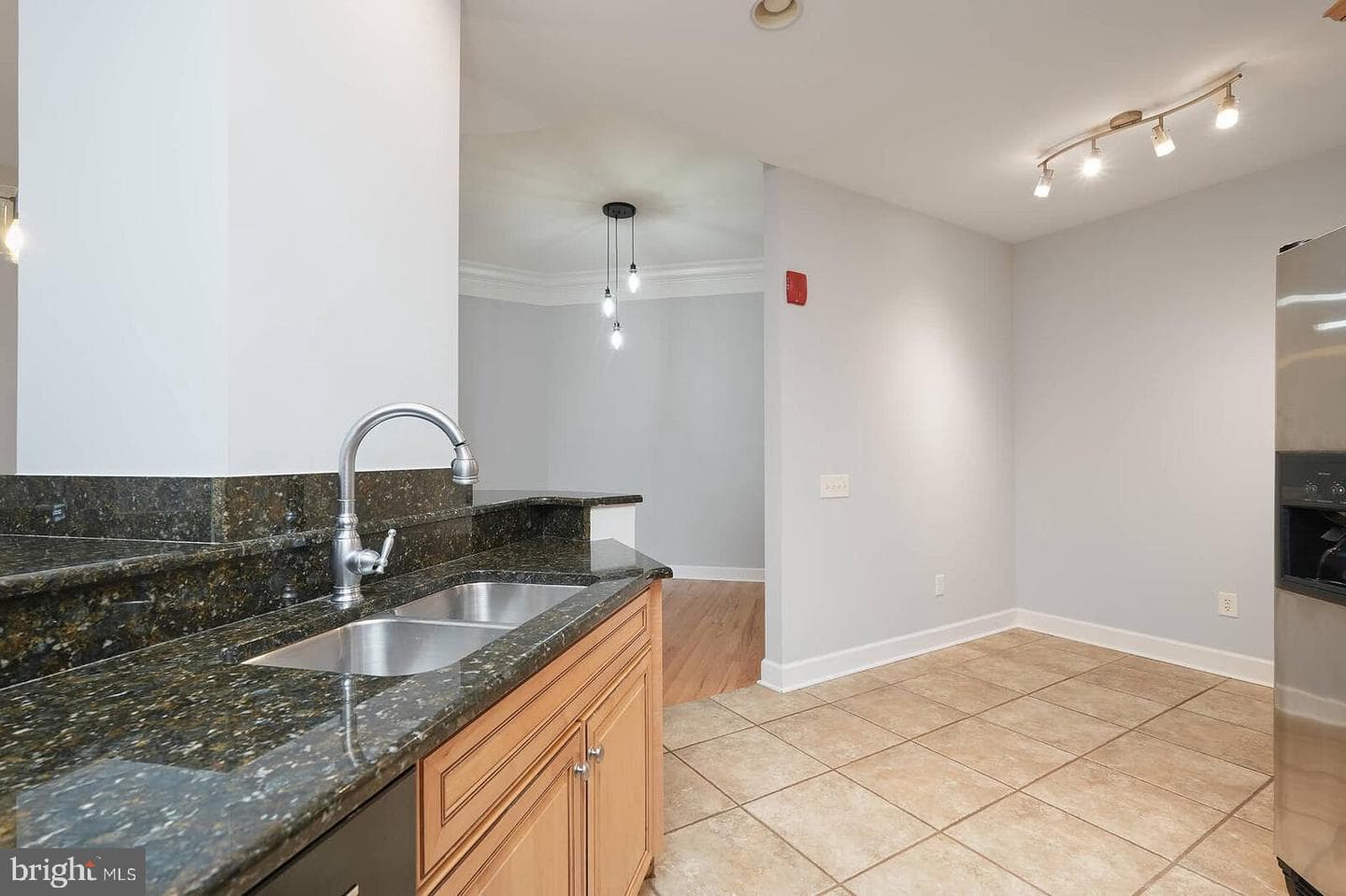 1915 Towne Centre Boulevard #413 photo 8