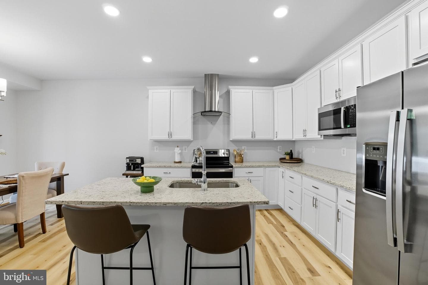 7810 Shelbourne photo 11