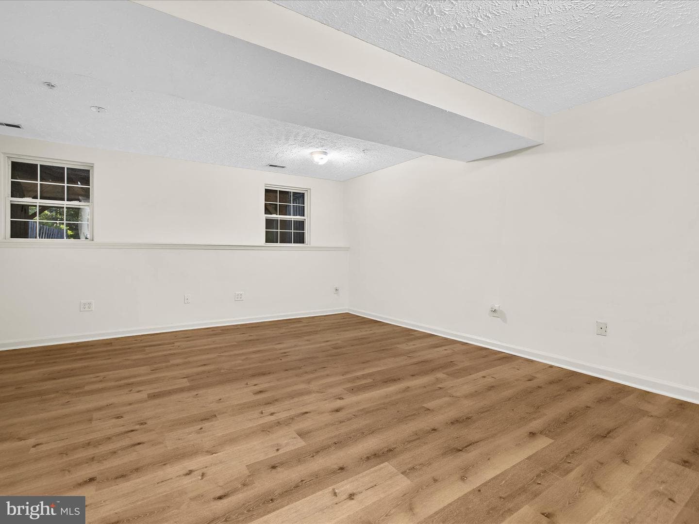 975 Chestnut Manor Court photo 12