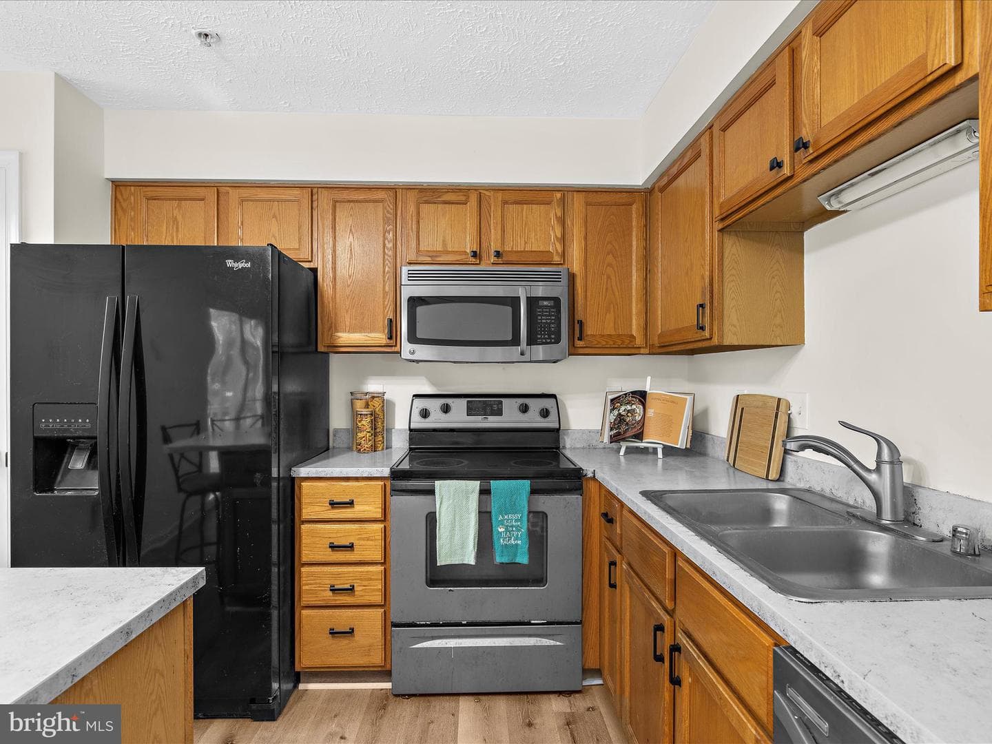 975 Chestnut Manor Court photo 13