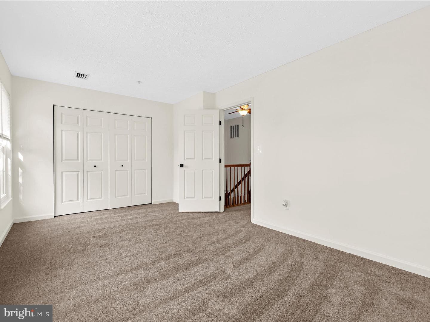 975 Chestnut Manor Court photo 18