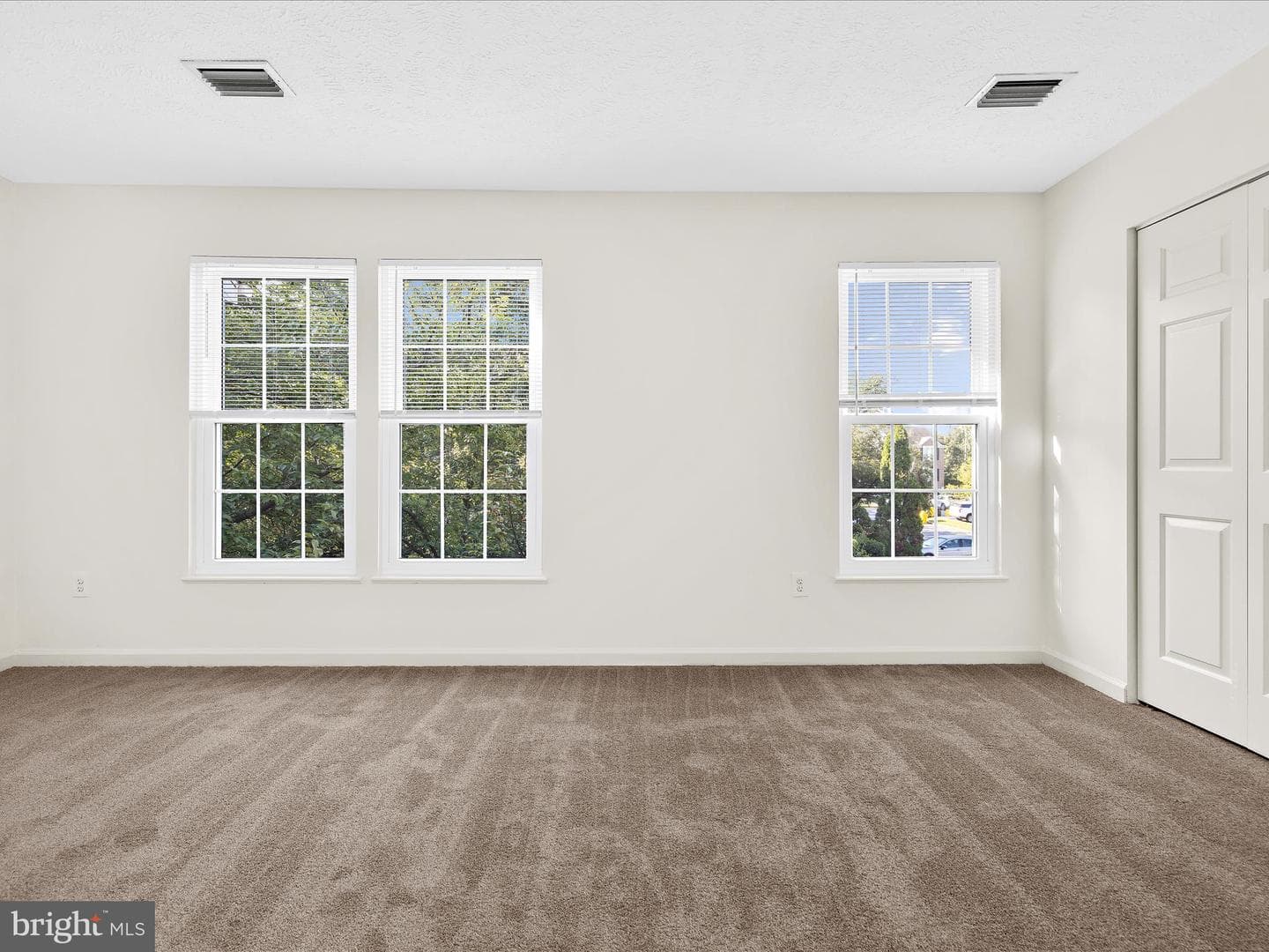 975 Chestnut Manor Court photo 19