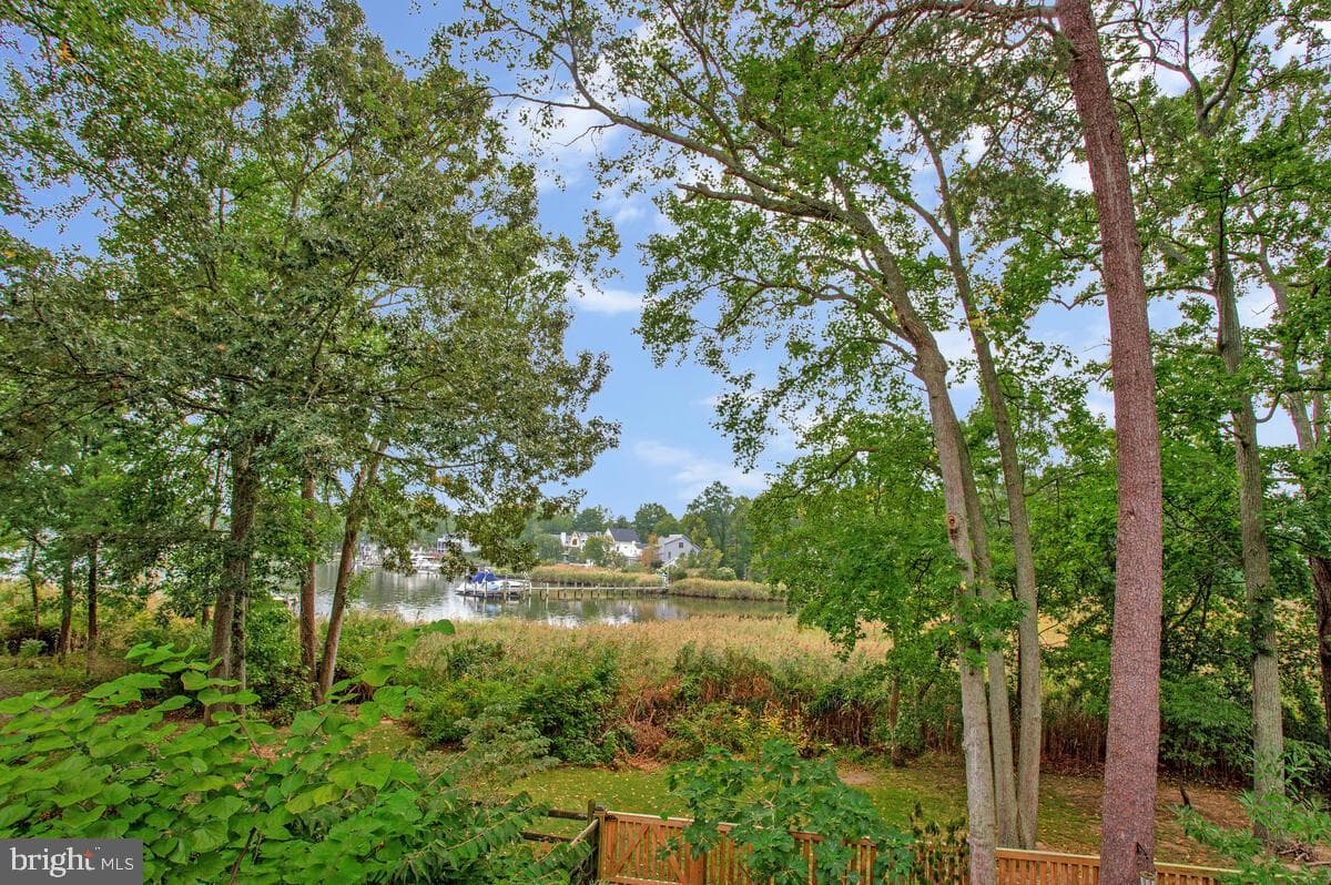 1193 Bay Highlands Drive photo 2