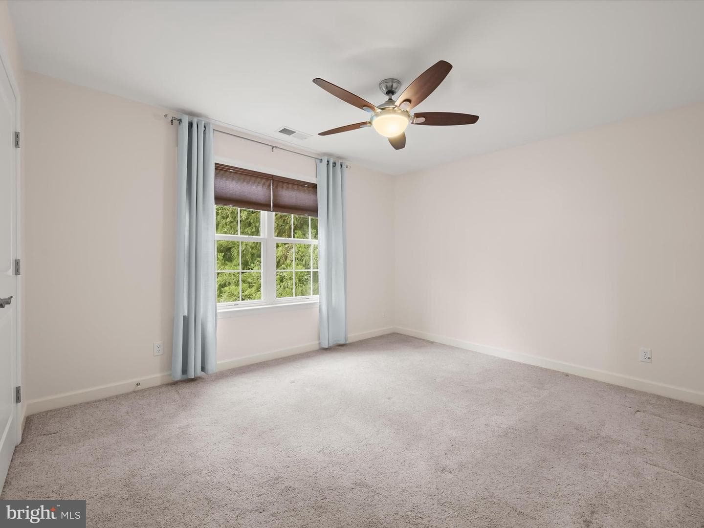 301 Genesis Way photo 24