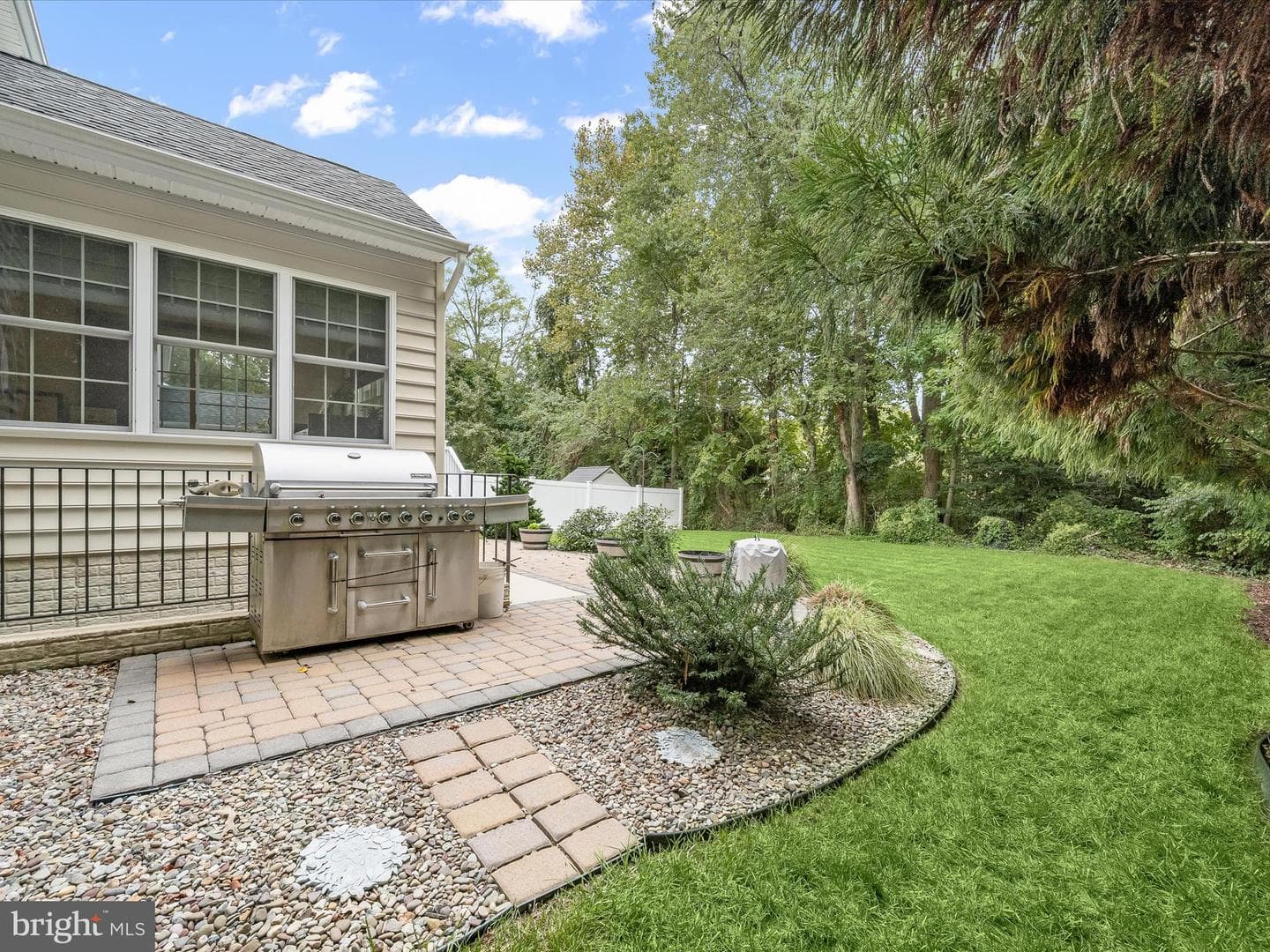301 Genesis Way photo 32