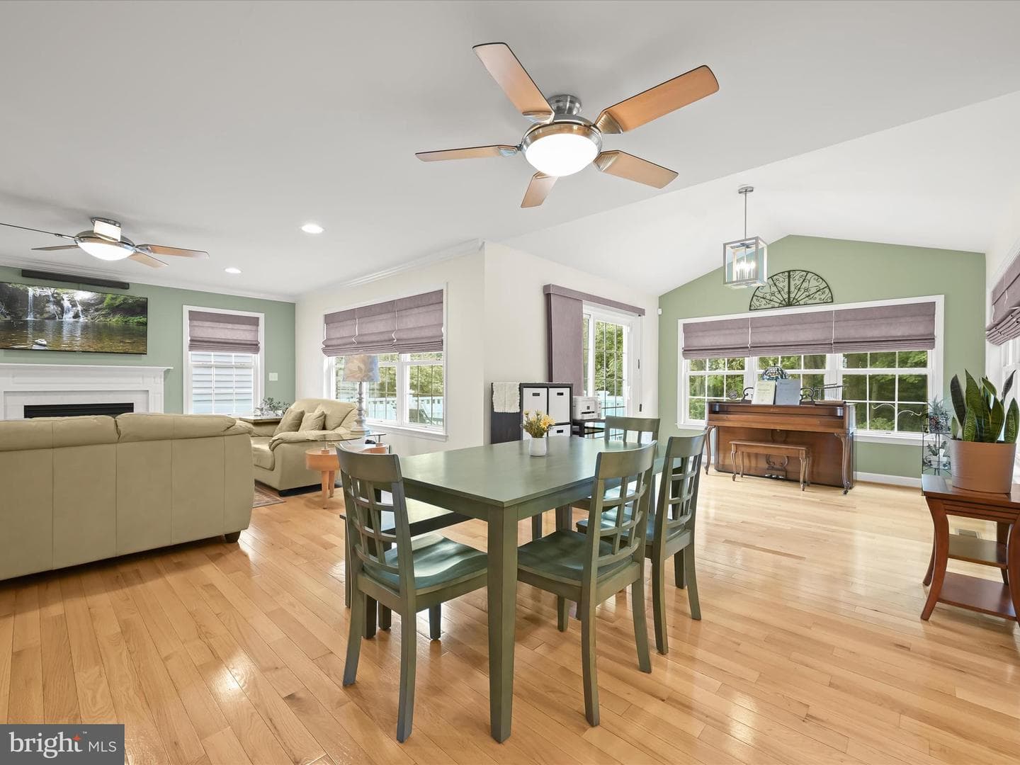 301 Genesis Way photo 6