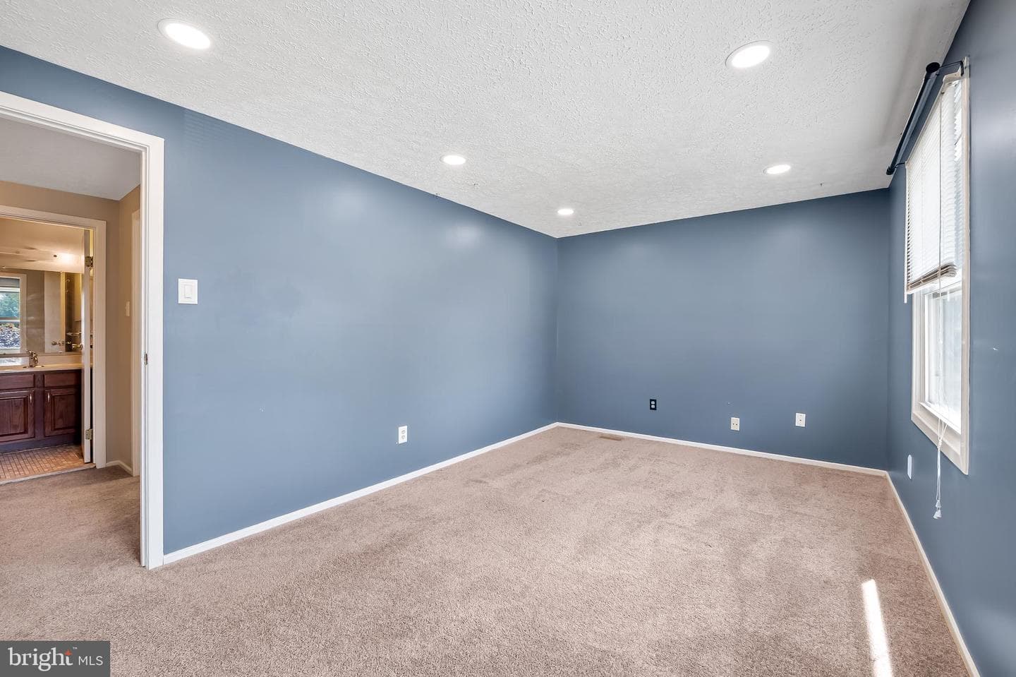 6439 Wilben Road photo 25