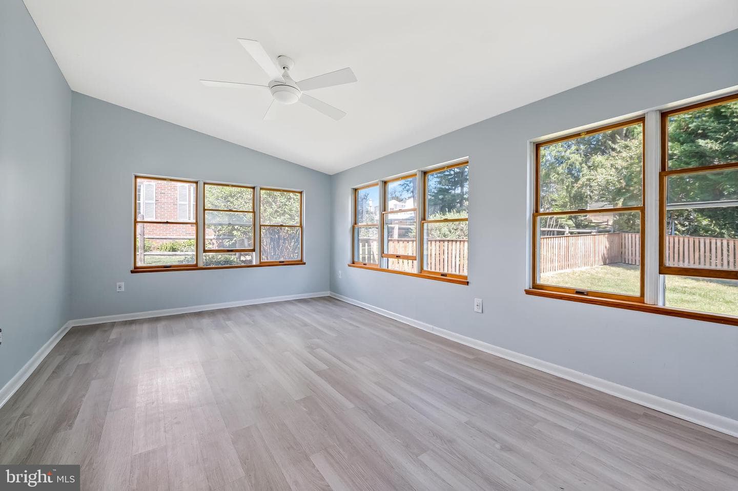 6439 Wilben Road photo 8