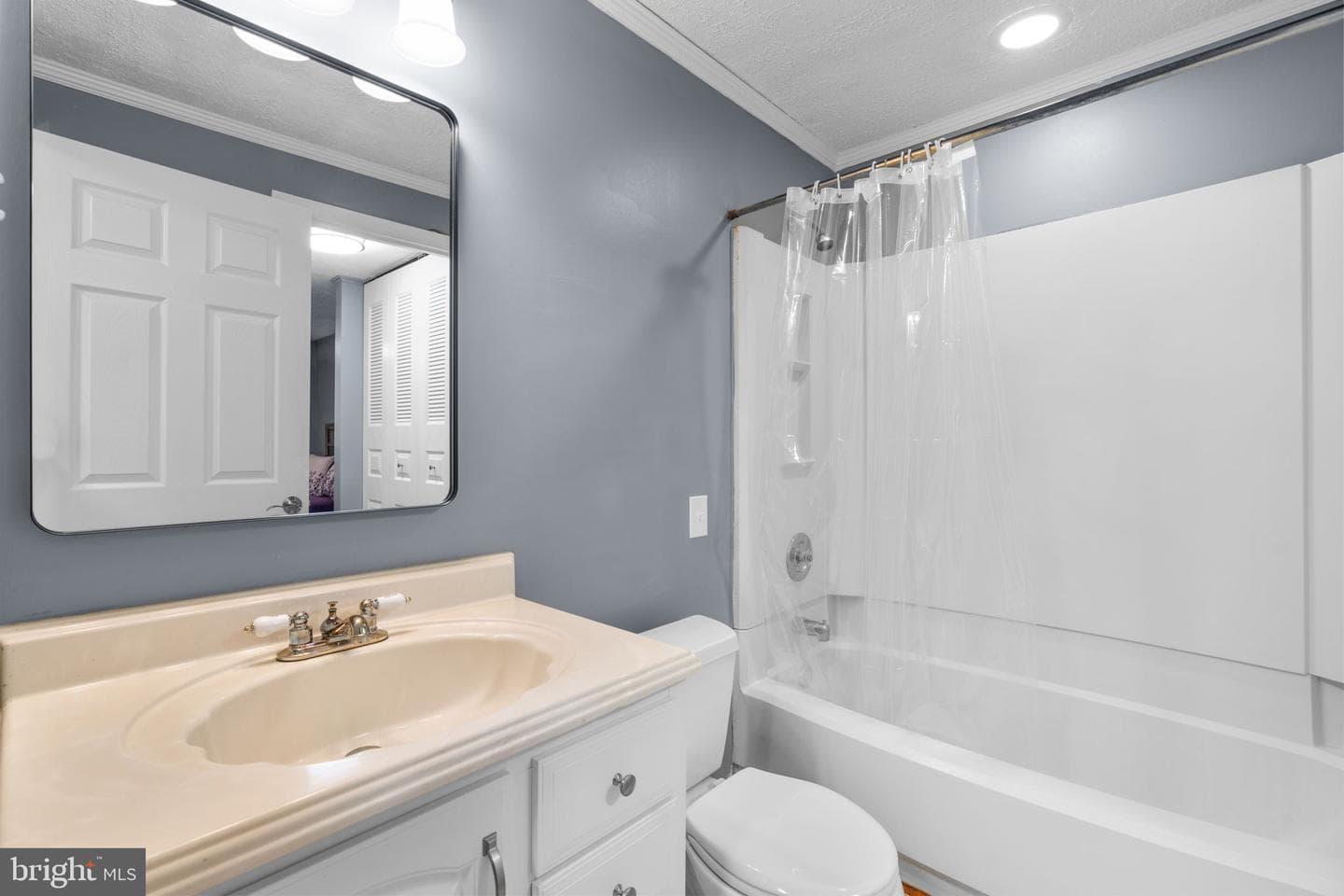 7913 Wellesley Court photo 12