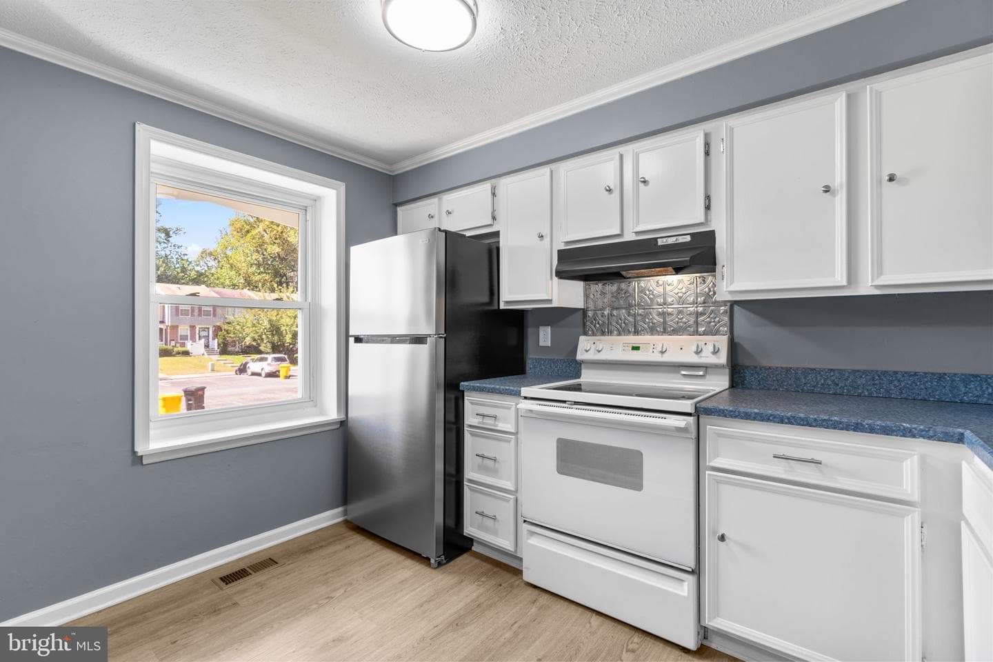7913 Wellesley Court photo 8