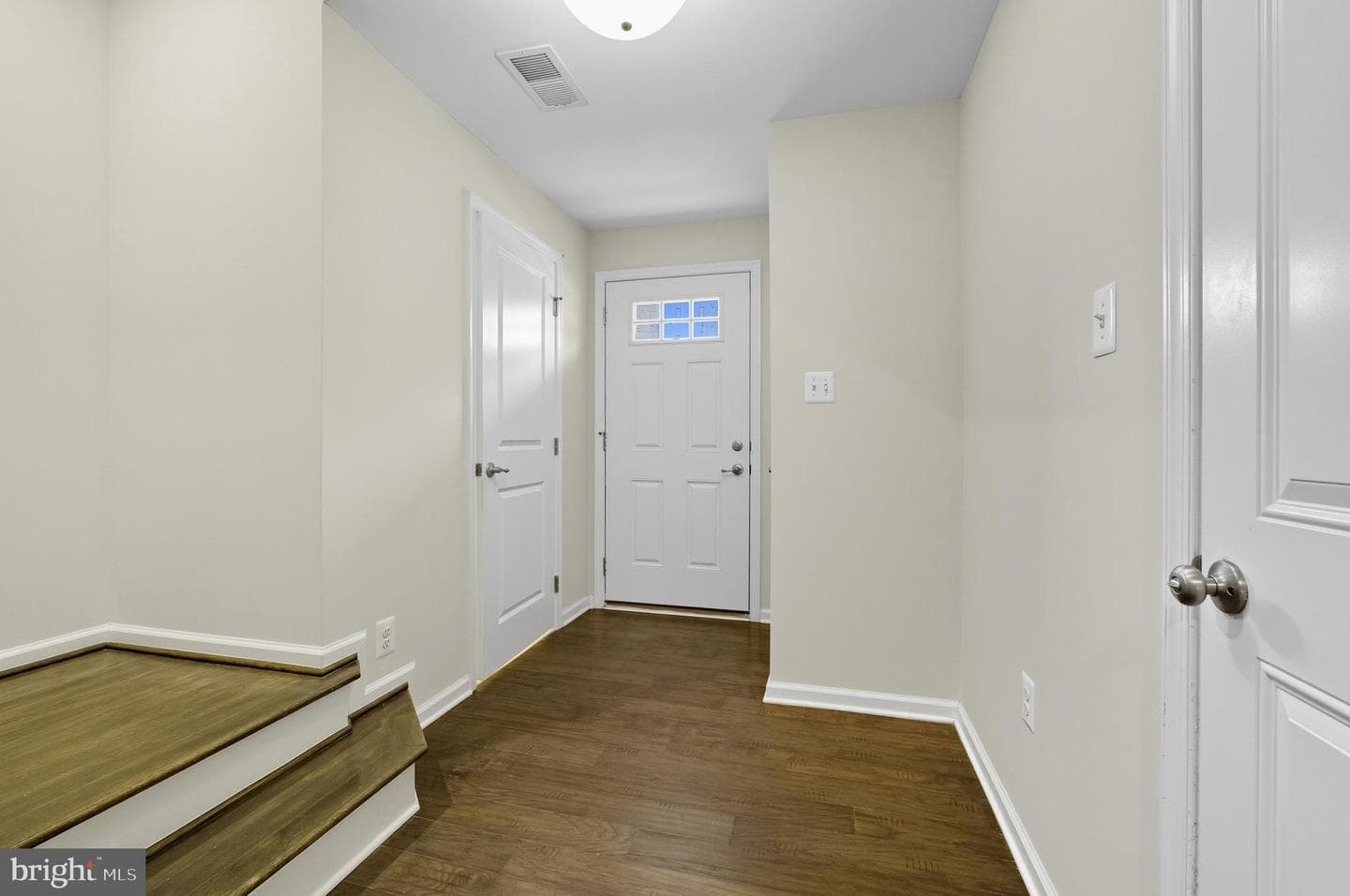 2801 Fredericksburg Road photo 9