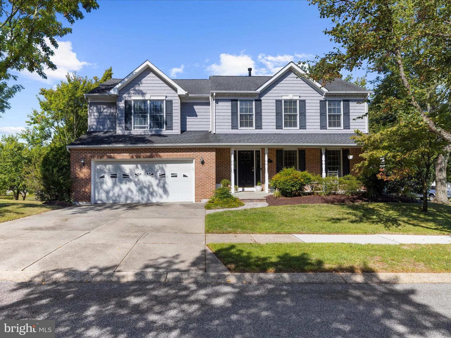 712 Thornwood Drive photo 2