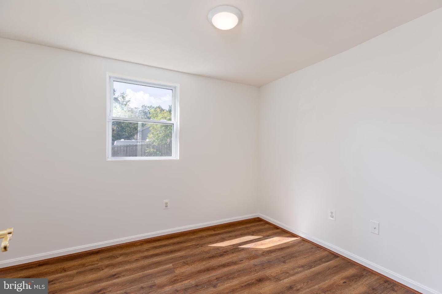 1852 Cedar Drive photo 11