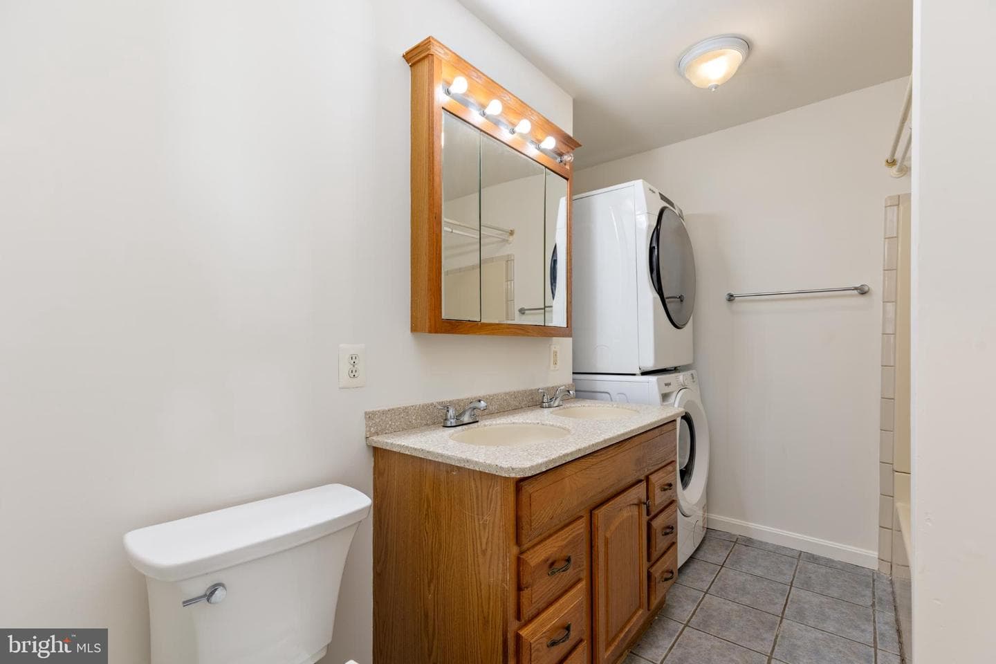 1852 Cedar Drive photo 16