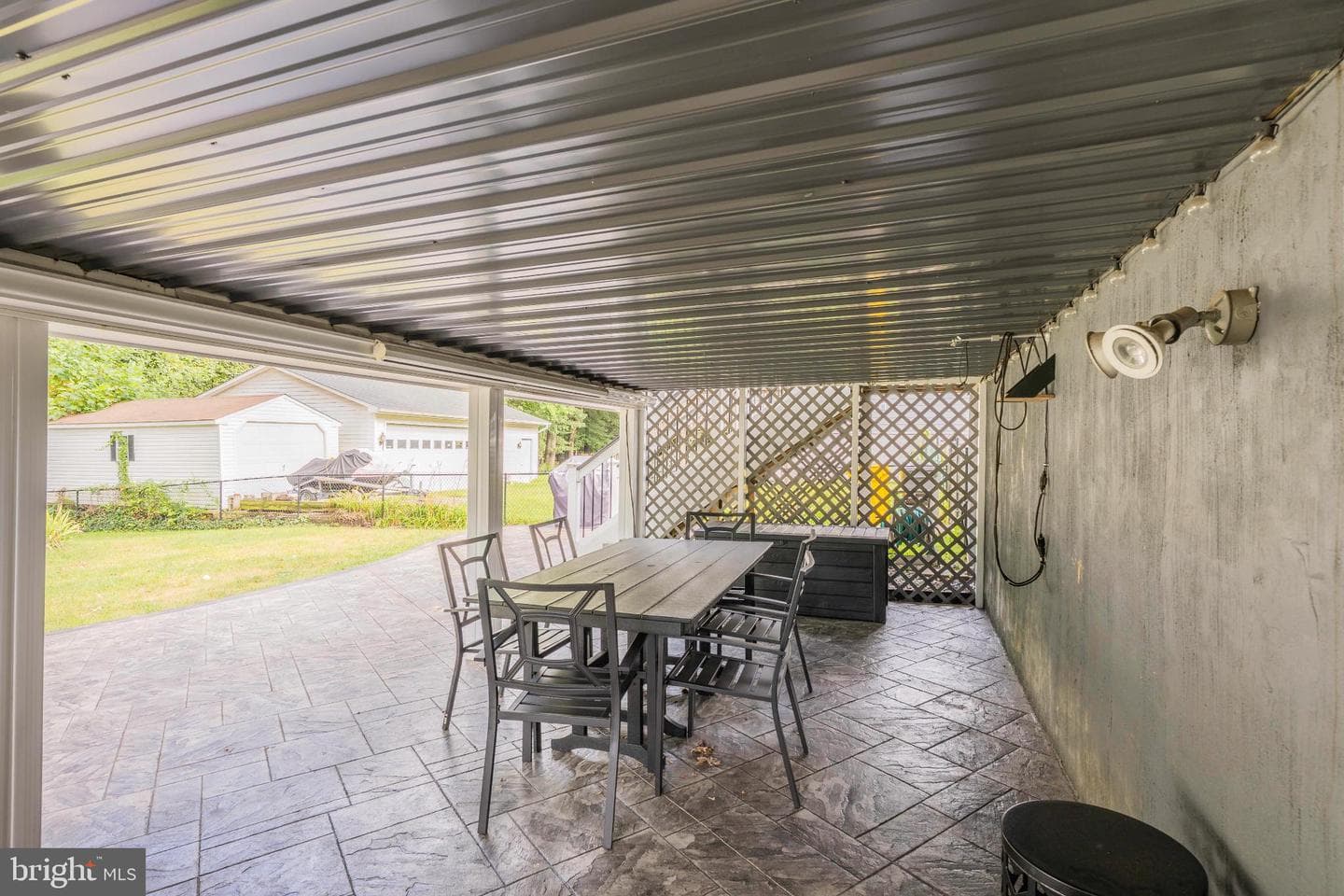 8023 Belhaven Avenue photo 34