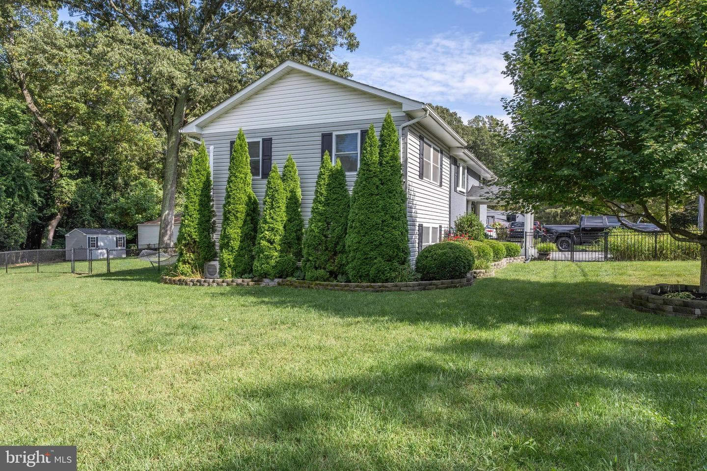 8023 Belhaven Avenue photo 39