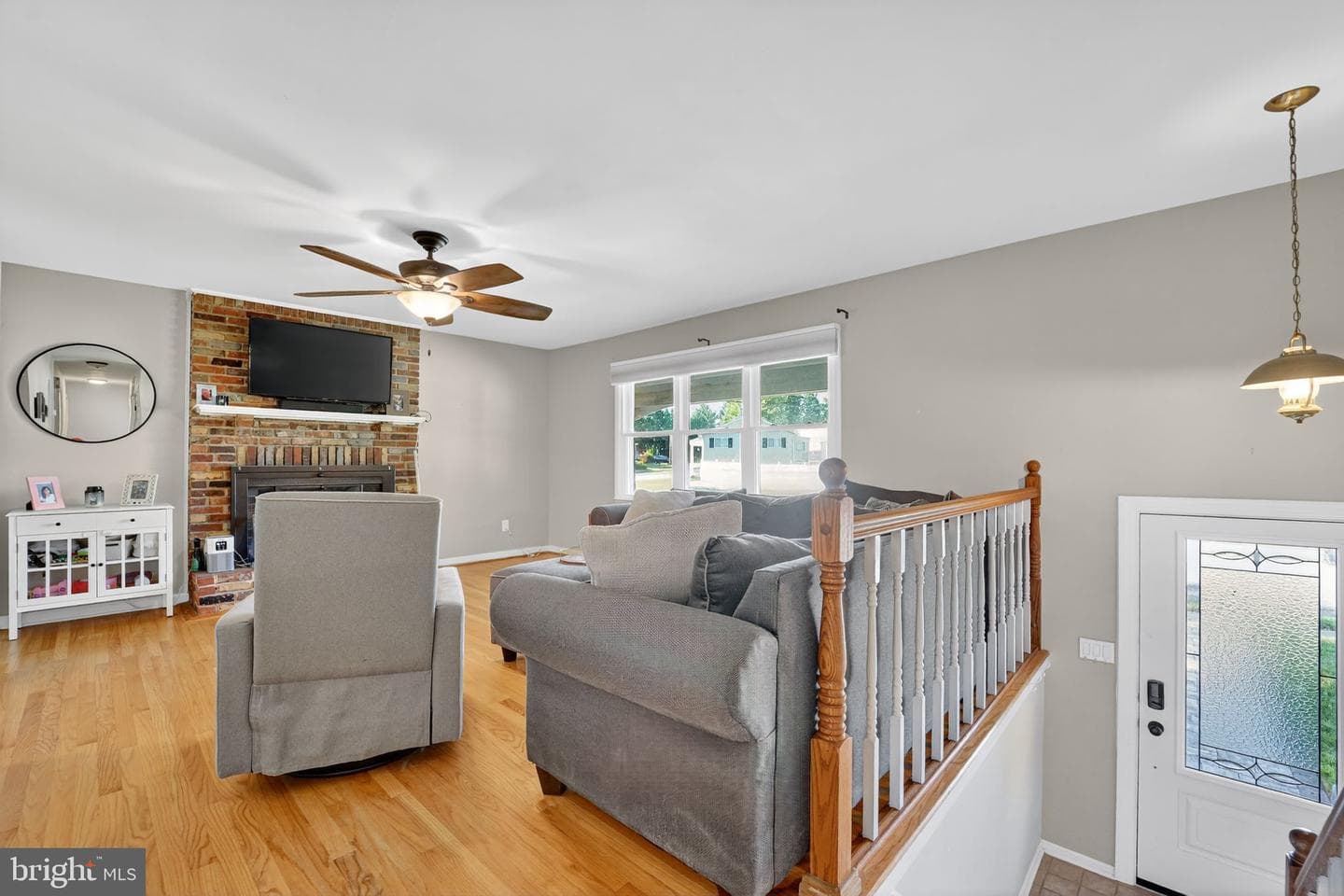 1359 Rosanna Drive photo 10
