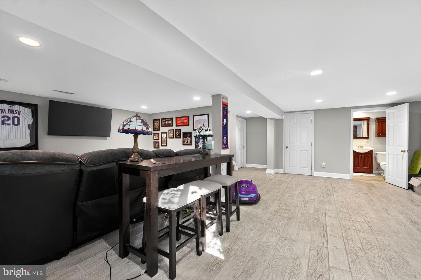 1359 Rosanna Drive photo 35