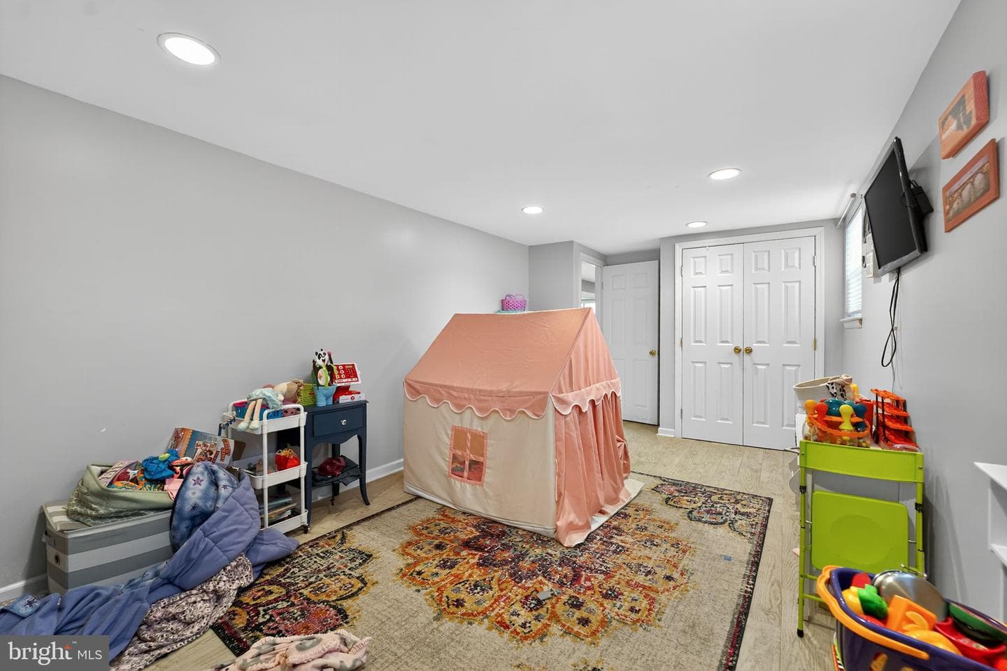 1359 Rosanna Drive photo 41
