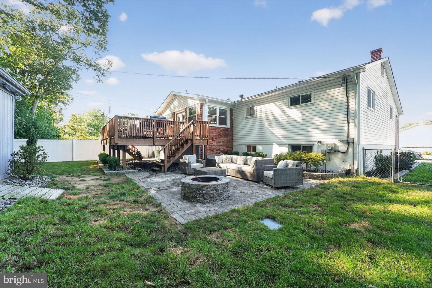 1359 Rosanna Drive photo 47