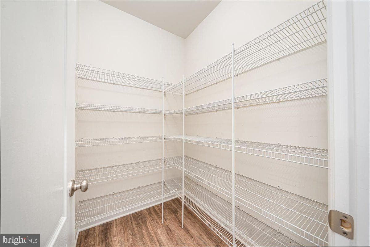 1417 Hawthorn Drive photo 32