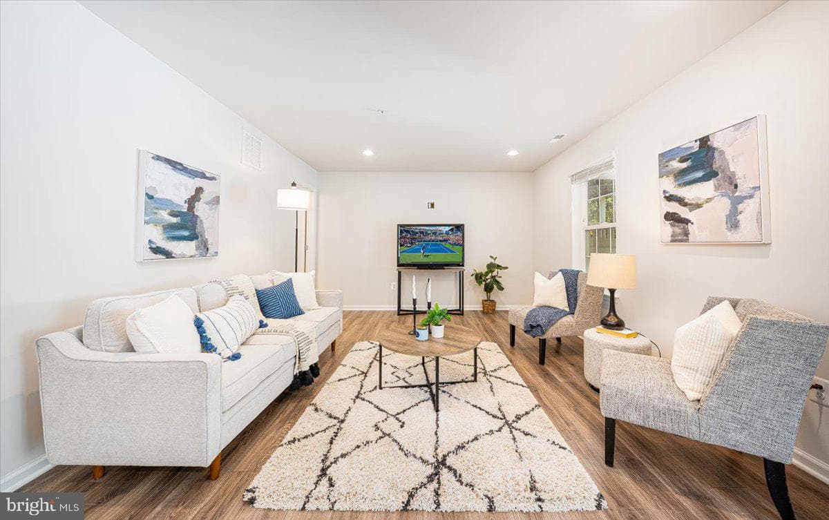 1417 Hawthorn Drive photo 40