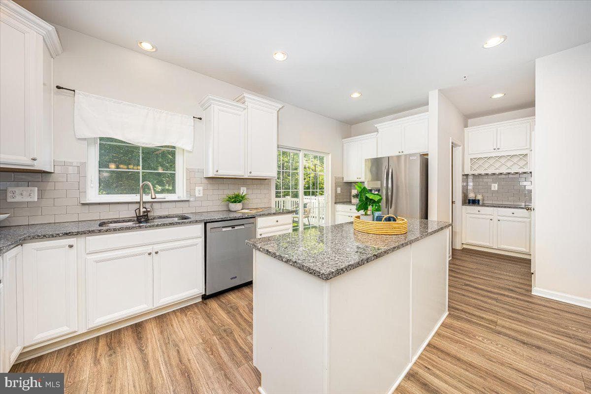 1417 Hawthorn Drive photo 6
