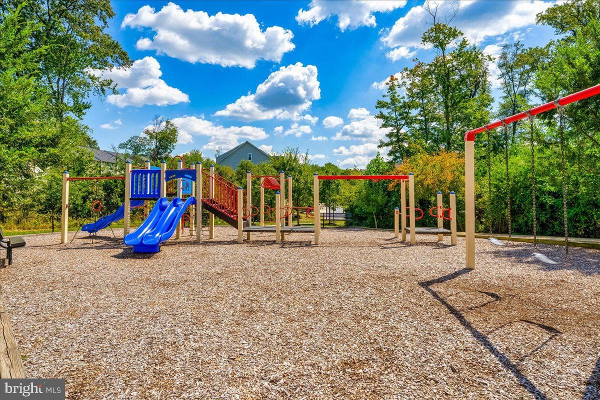 1417 Hawthorn Drive photo 60