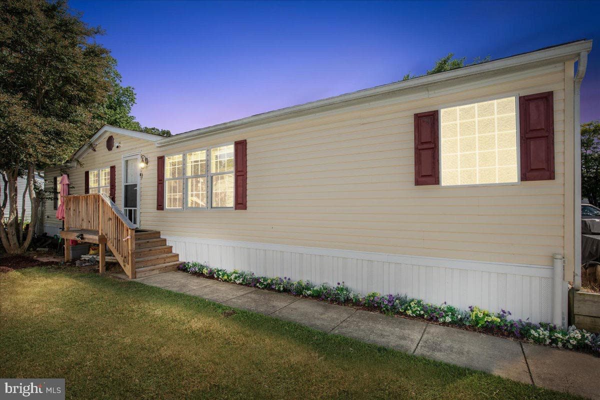 307 Seven Oaks Lane photo 2