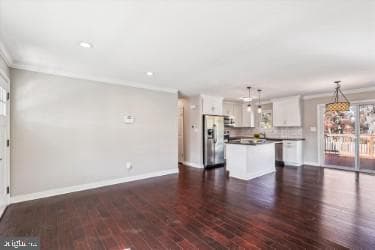898 Brighton Place photo 4