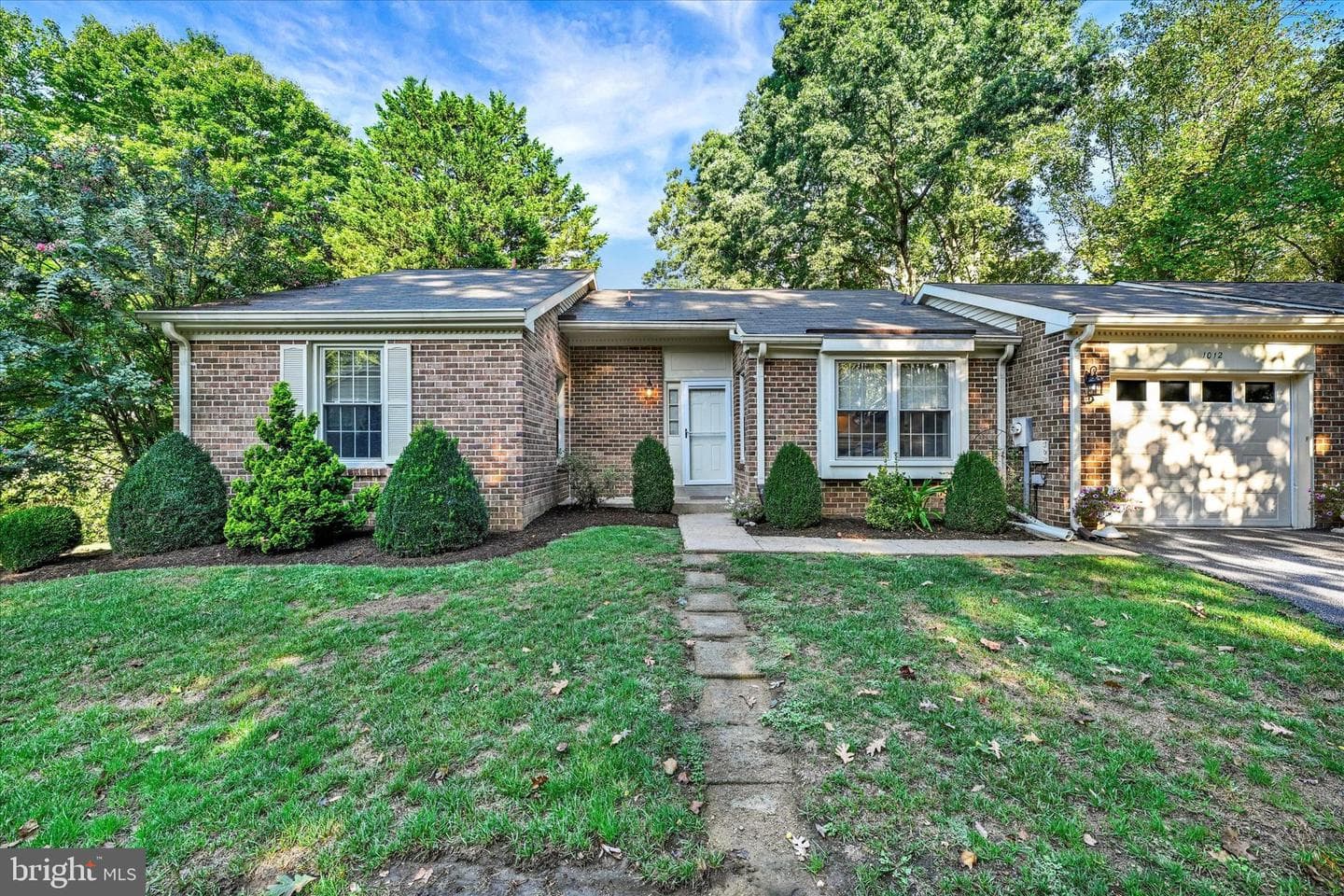 1012 Mastline Drive