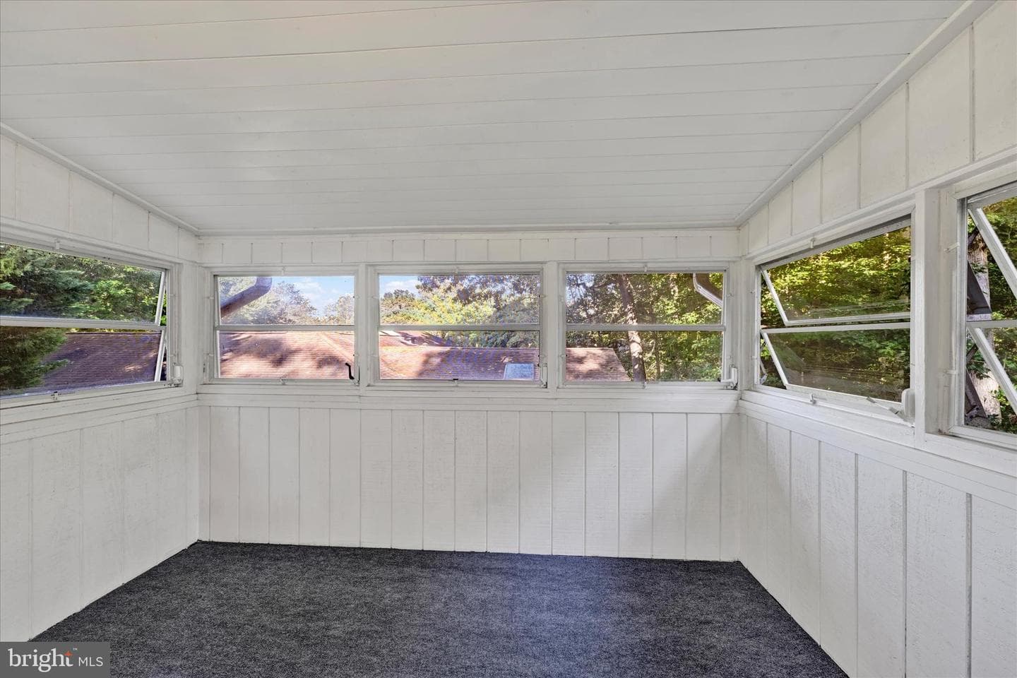 1012 Mastline Drive photo 22