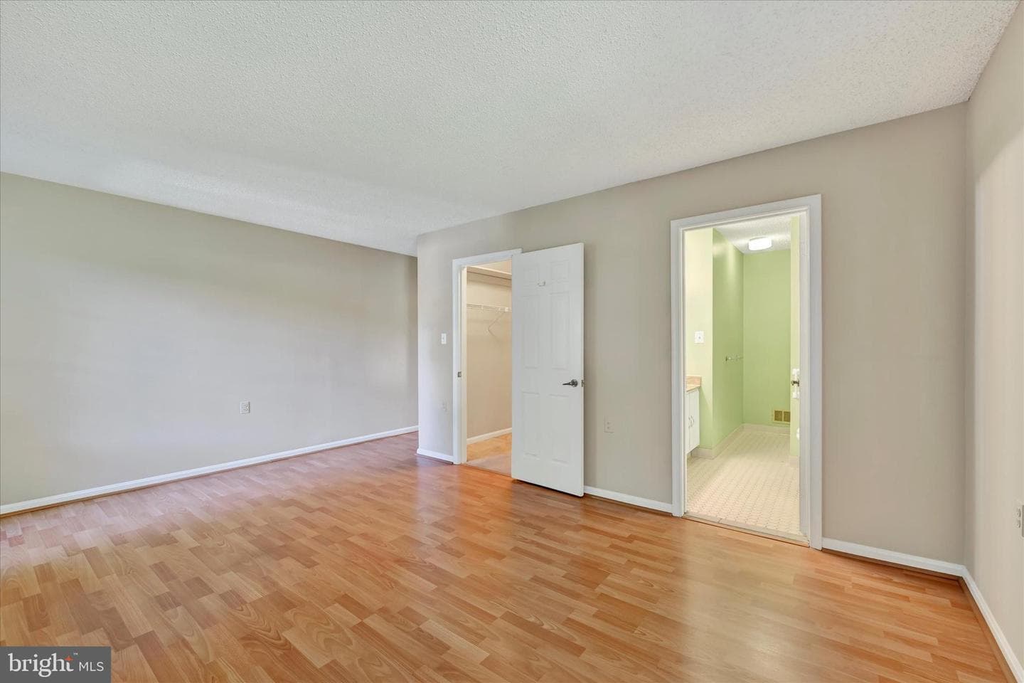 1012 Mastline Drive photo 25