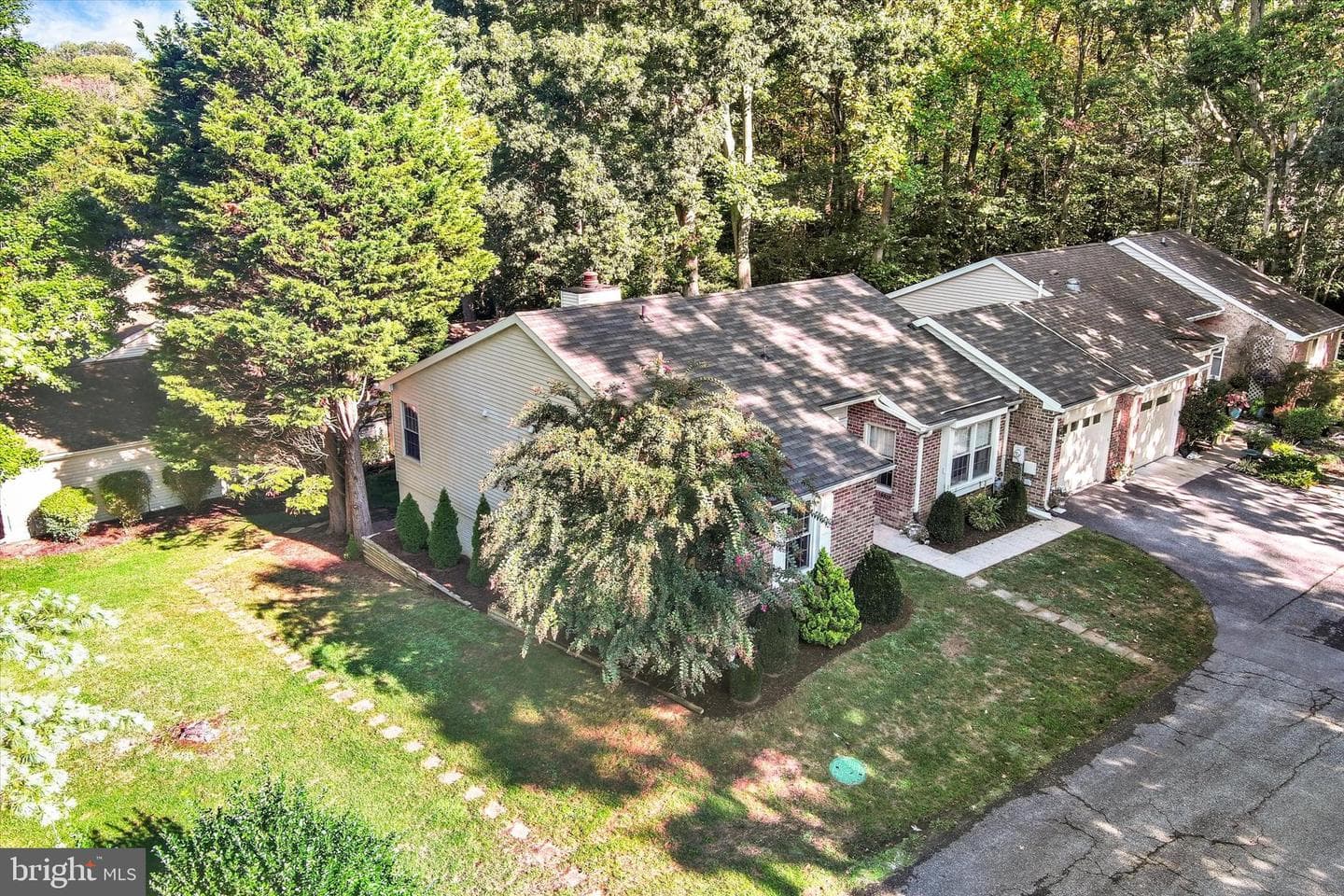 1012 Mastline Drive photo 46