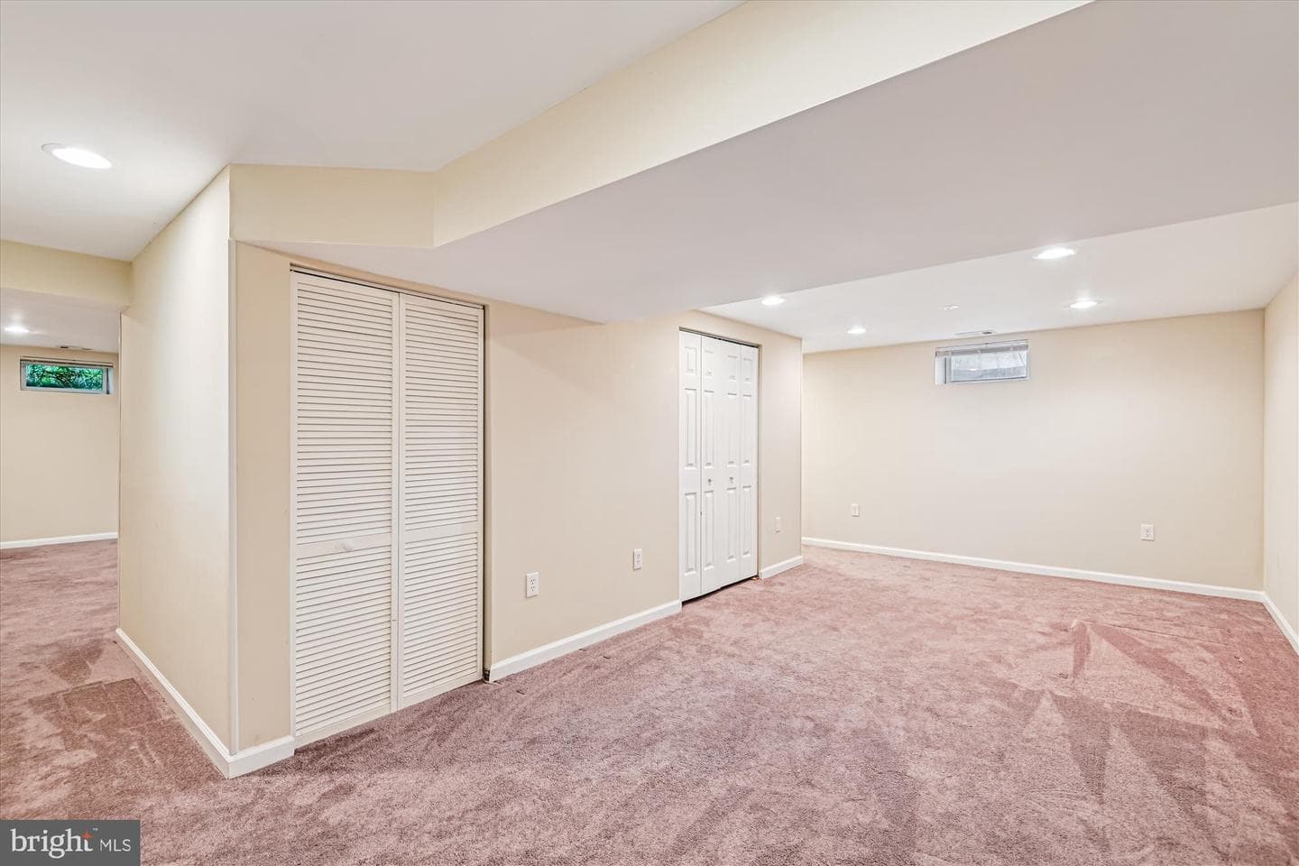 961 College Drive photo 33